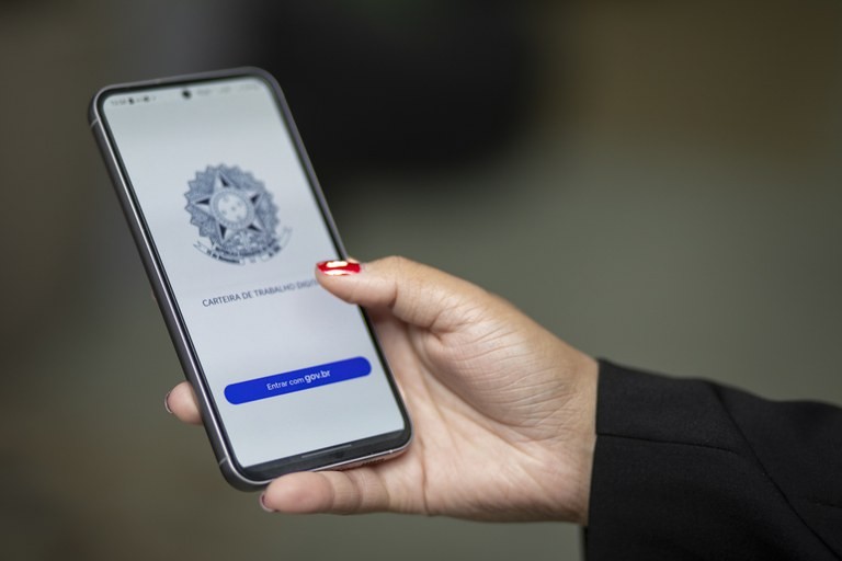 Brasil gera 137,3 mil novos empregos formais em janeiro de 2025