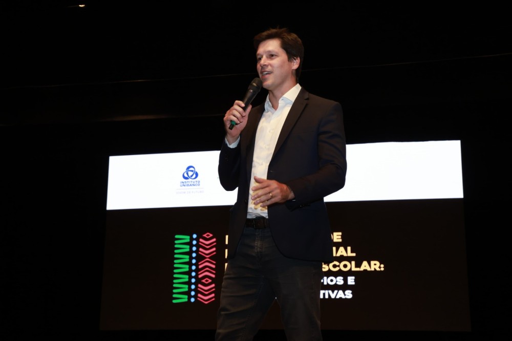 Daniel Vilela anuncia R$ 145,5 milhões para a educação goiana e bônus inédito para professores