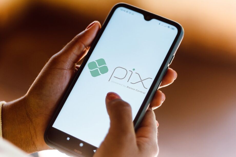 Lançamento do Pix automático movimenta a economia em diversos setores