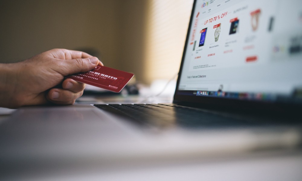 Black Friday: Saiba como se planejar para não ficar endividado